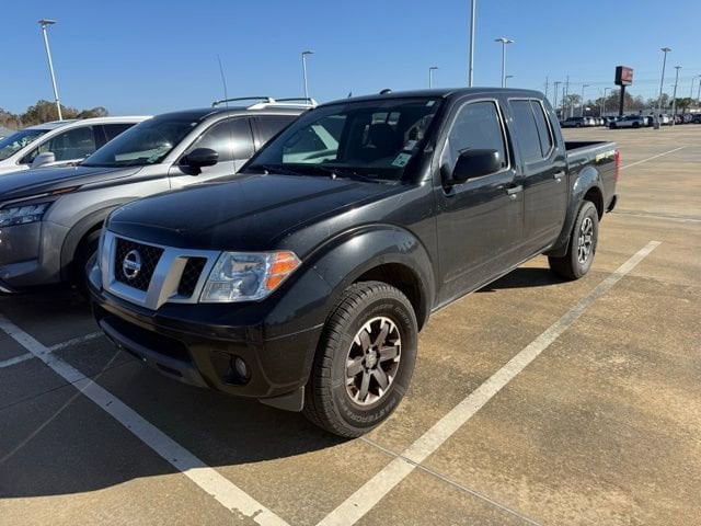 2017 Nissan Frontier Desert Runner's photo