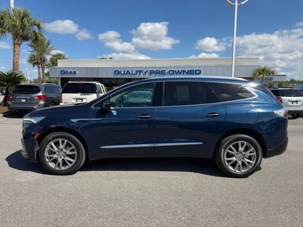 Used 2024 Buick Enclave Essence SUV