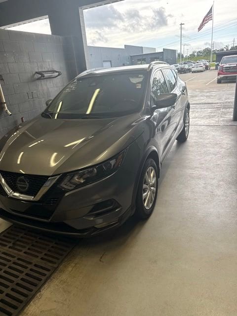 2022 Nissan Rogue Sport SV FWD's photo