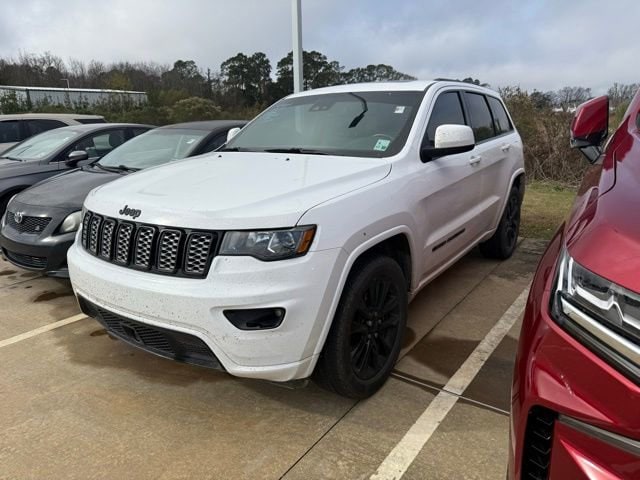 2020 Jeep Grand Cherokee Altitude's photo