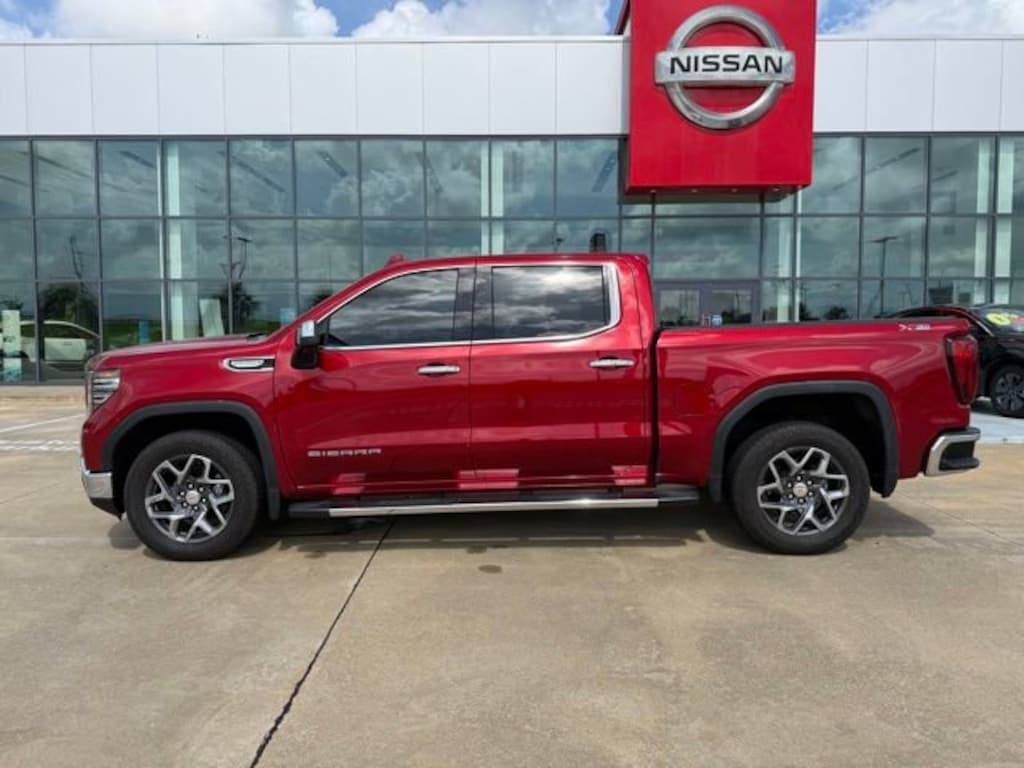 Used 2025 GMC Sierra 1500 SLT Truck Crew Cab