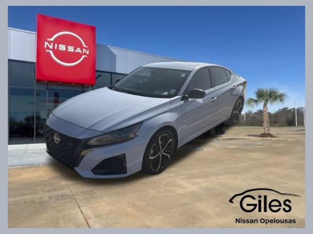 Used 2024 Nissan Altima 2.5 SR Sedan