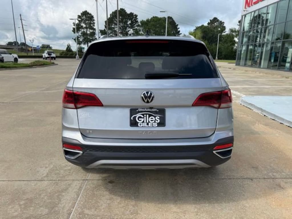 Used 2024 Volkswagen Taos 1.5T SE SUV