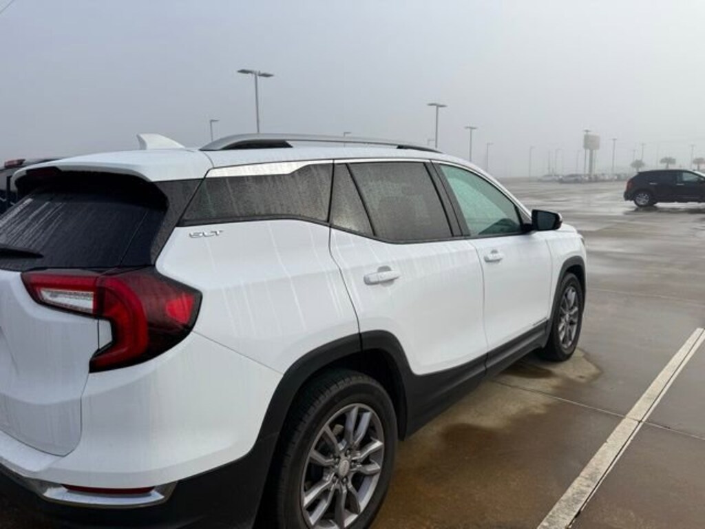 Used 2022 GMC Terrain SLT SUV