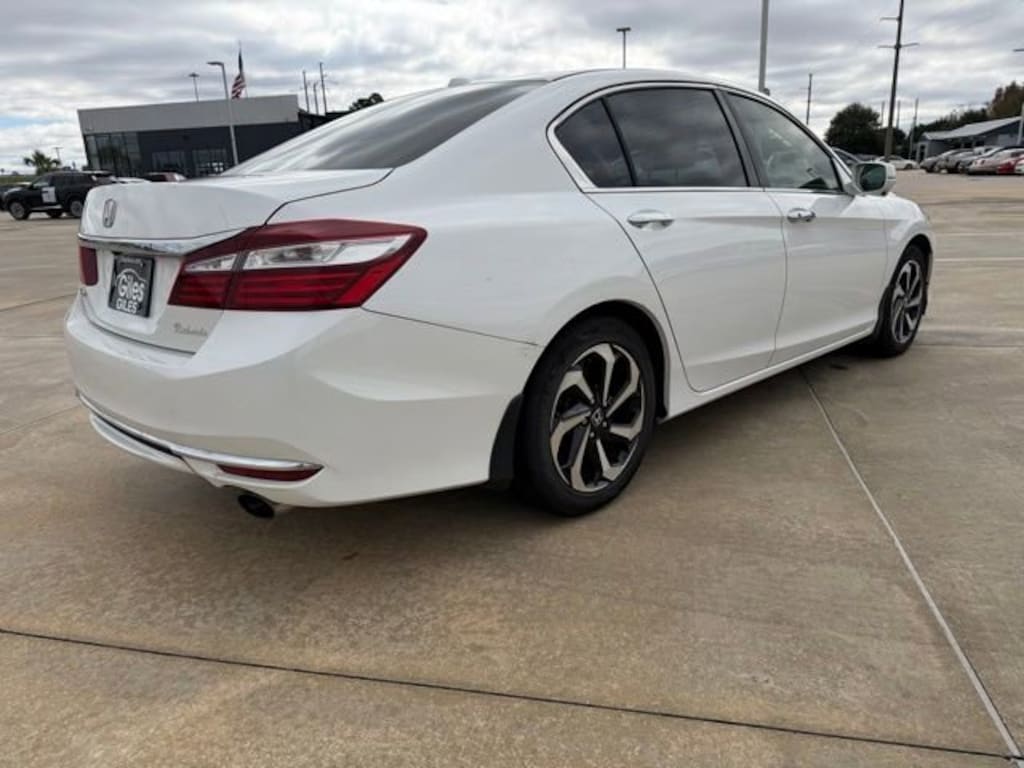 Used 2017 Honda Accord EX Sedan