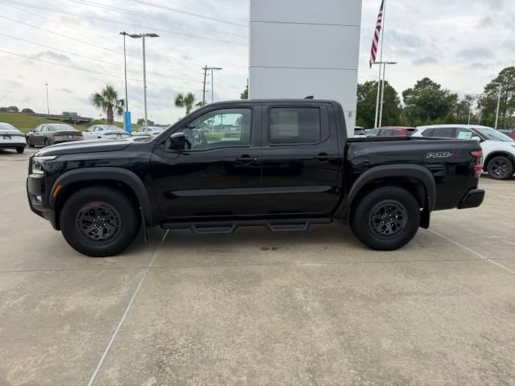 Used 2025 Nissan Frontier PRO-X Truck Crew Cab