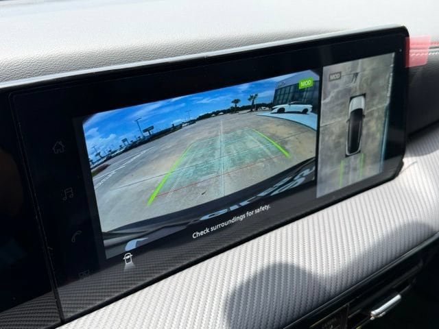 2026 Nissan KICKS SR - Photo 21