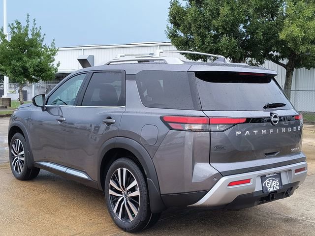 2025 Nissan Pathfinder Platinum photo 2