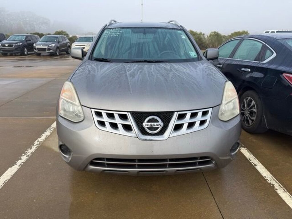 Used 2013 Nissan Rogue SV SUV