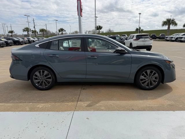 2026 Nissan Sentra SL - Photo 6