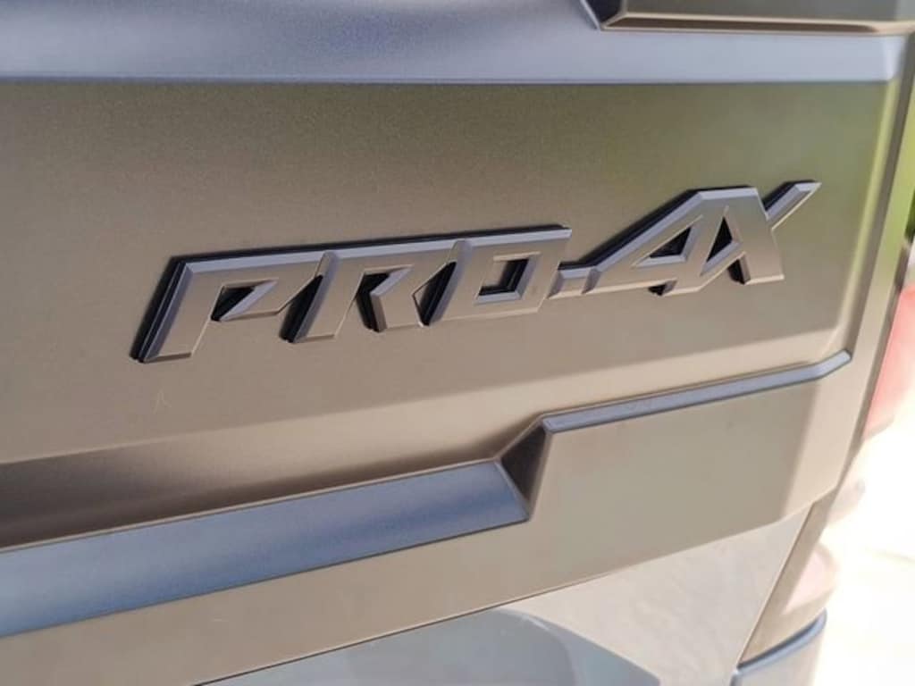 New 2026 Nissan Frontier PRO-4X Truck Crew Cab