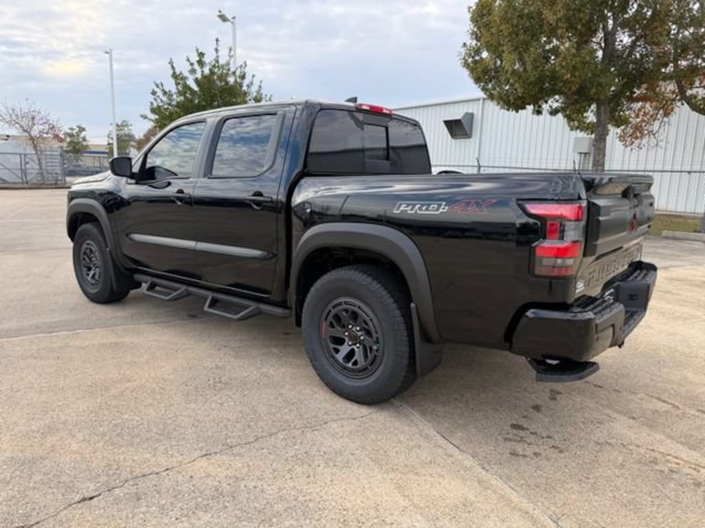 New 2026 Nissan Frontier PRO-4X Truck Crew Cab