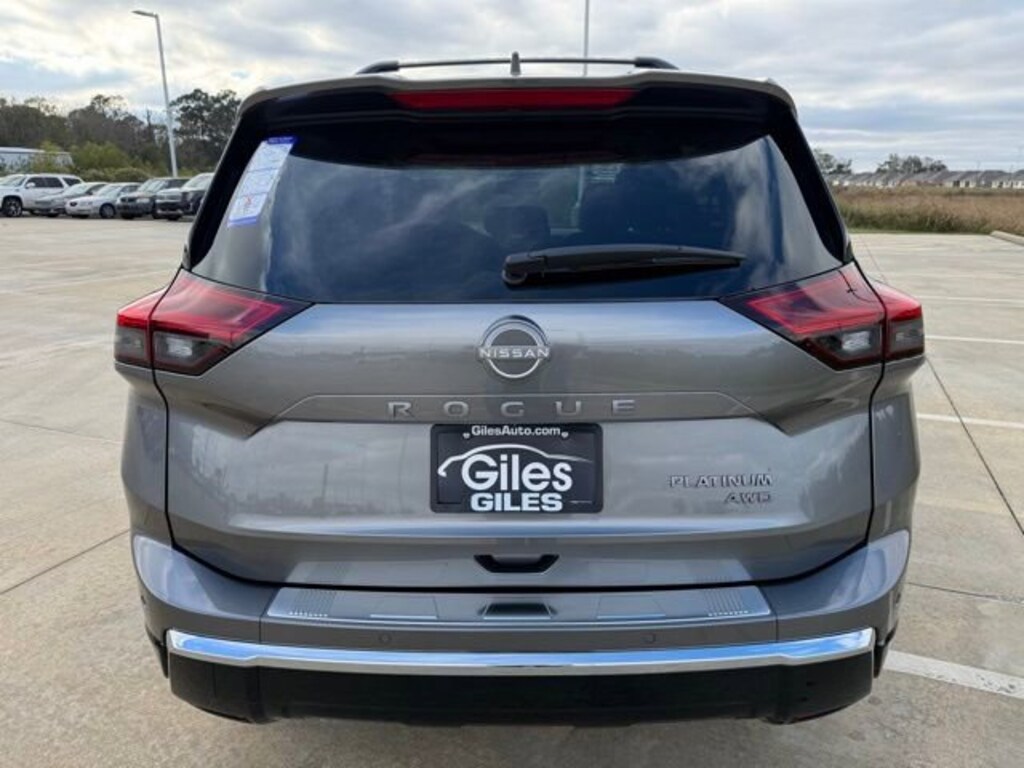 New 2026 Nissan Rogue Platinum SUV
