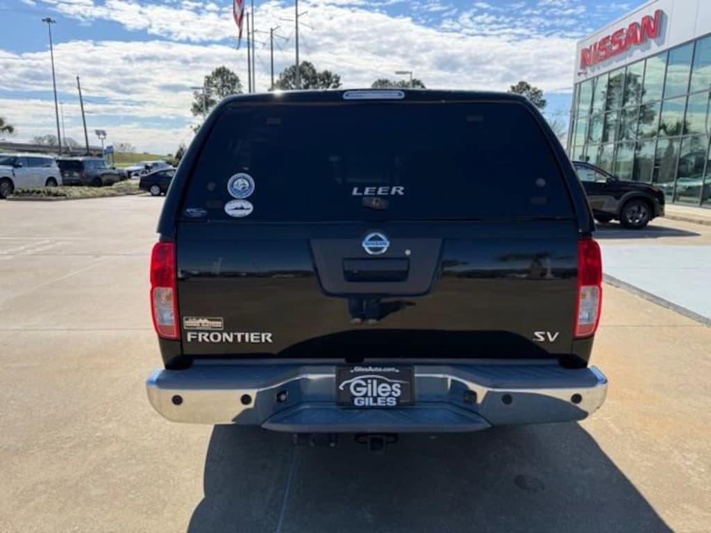 Used 2015 Nissan Frontier SV Truck Crew Cab
