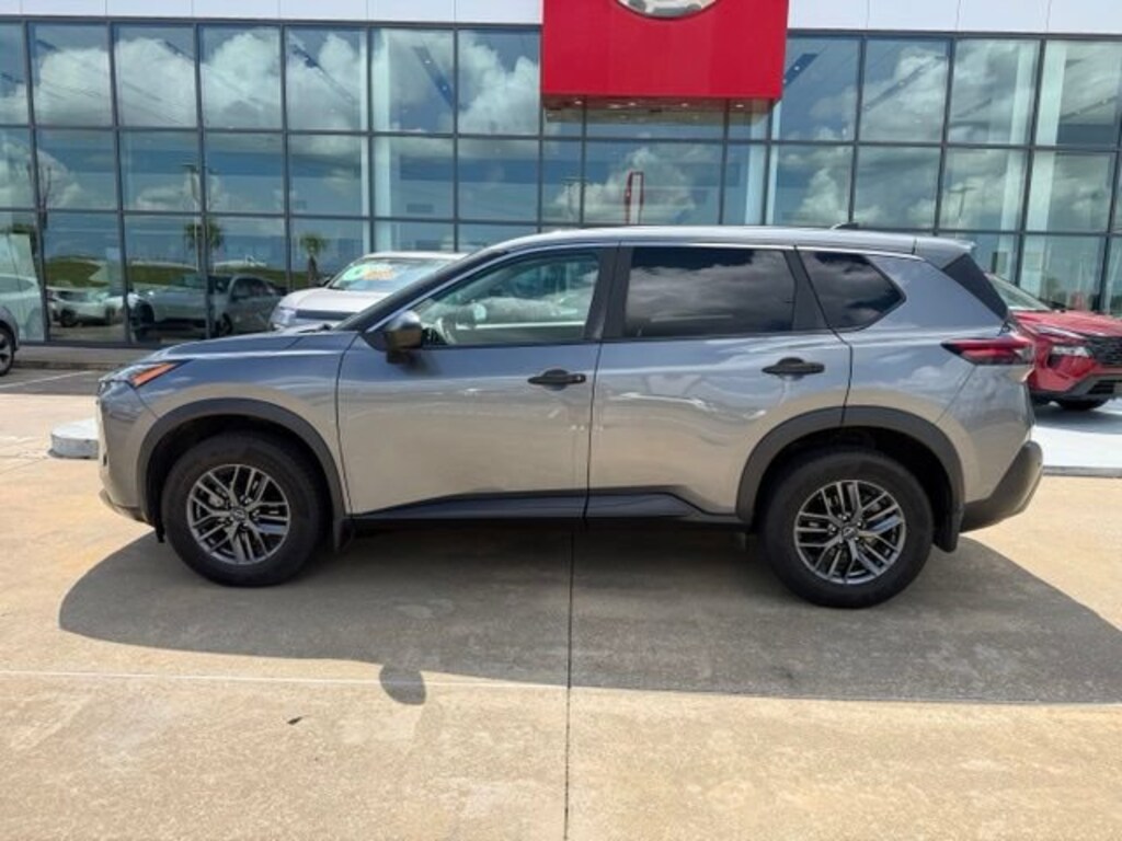 Used 2023 Nissan Rogue S SUV