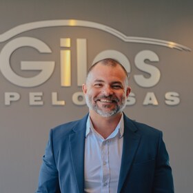 Staff member Brandon Reeves from ID_030f1c2845a9