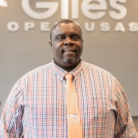 Staff member Willie Lazare from ID_030f1c2845a9
