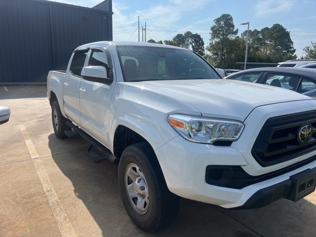 2023 Toyota Tacoma V6 photo 2