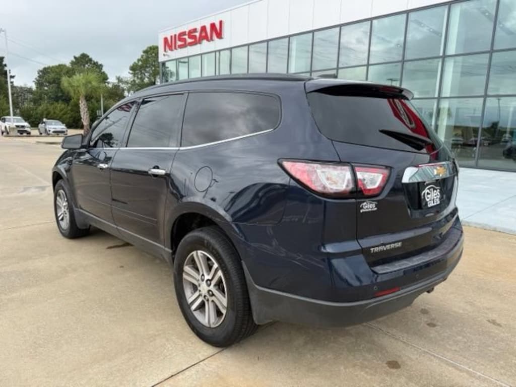 Used 2017 Chevrolet Traverse LT w/2LT SUV