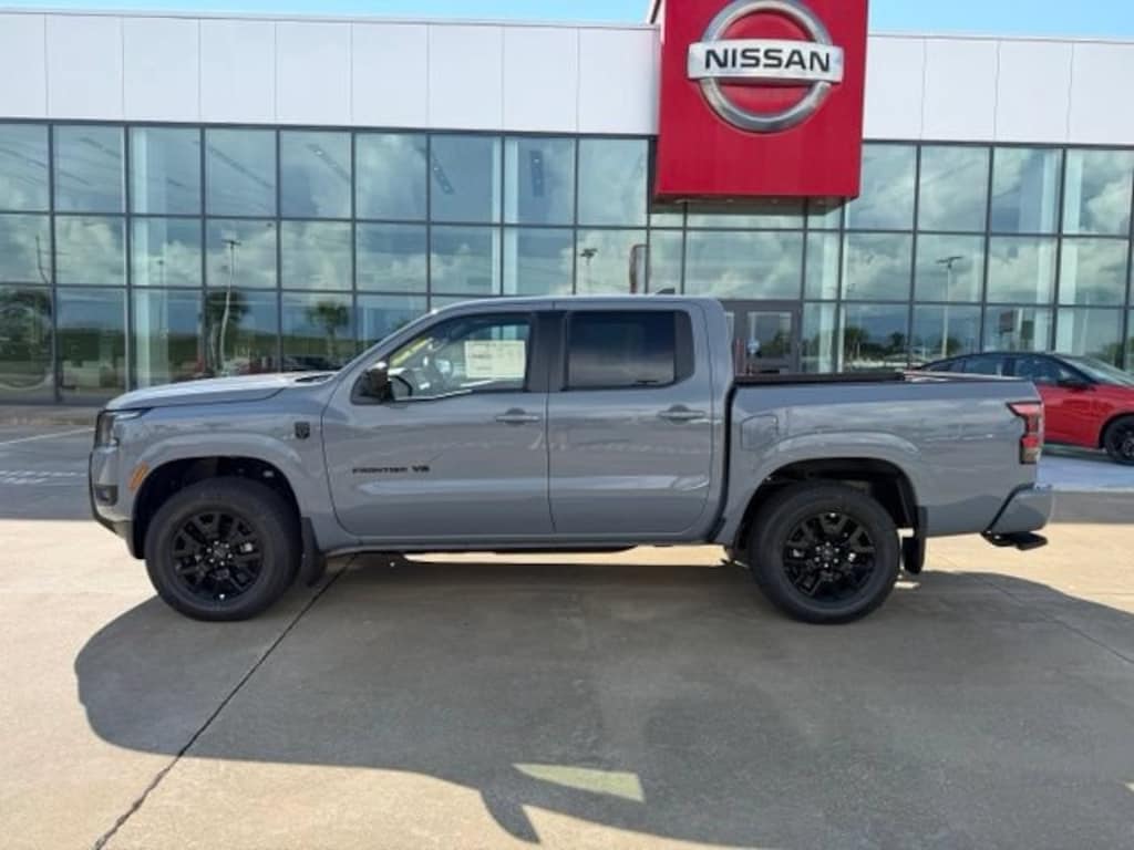New 2027 Nissan Frontier SV Truck Crew Cab