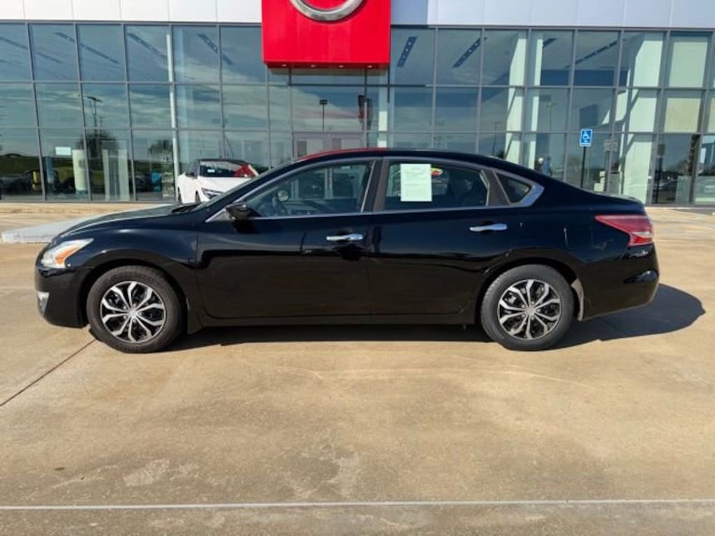 Used 2013 Nissan Altima 2.5 S Sedan
