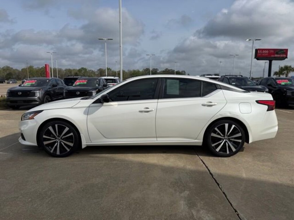 Used 2020 Nissan Altima 2.5 SR Sedan