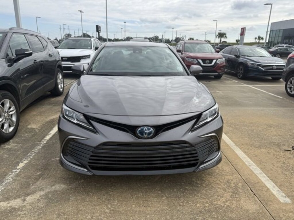 Used 2021 Toyota Camry Hybrid LE Sedan