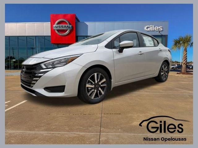 2025 Nissan Versa SV's photo