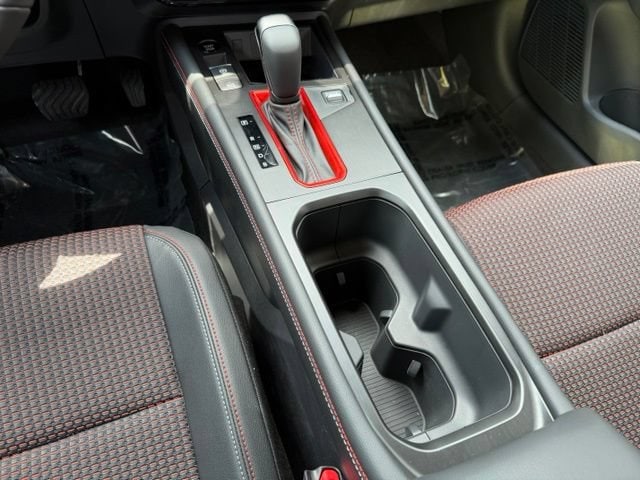 2026 Nissan KICKS SR - Photo 17