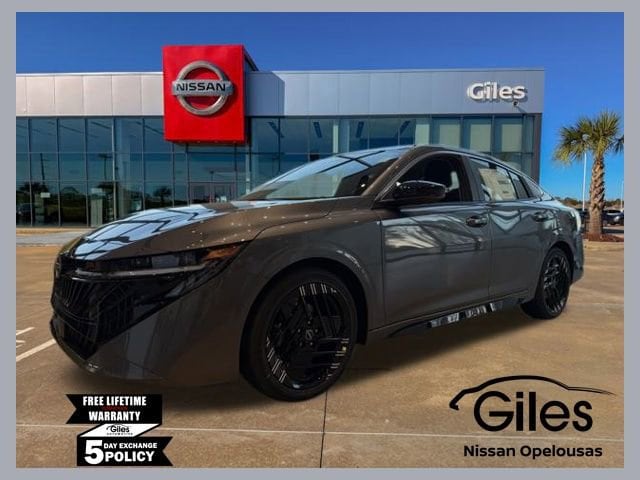 2026 Nissan Sentra SR's photo