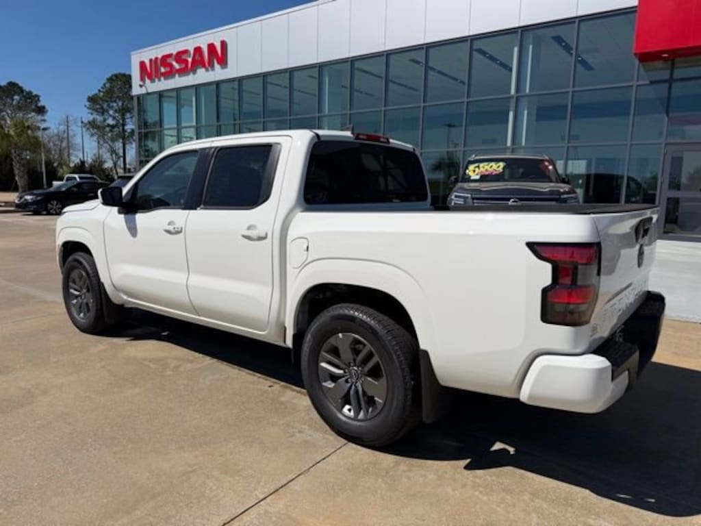 New 2026 Nissan Frontier SV Truck Crew Cab