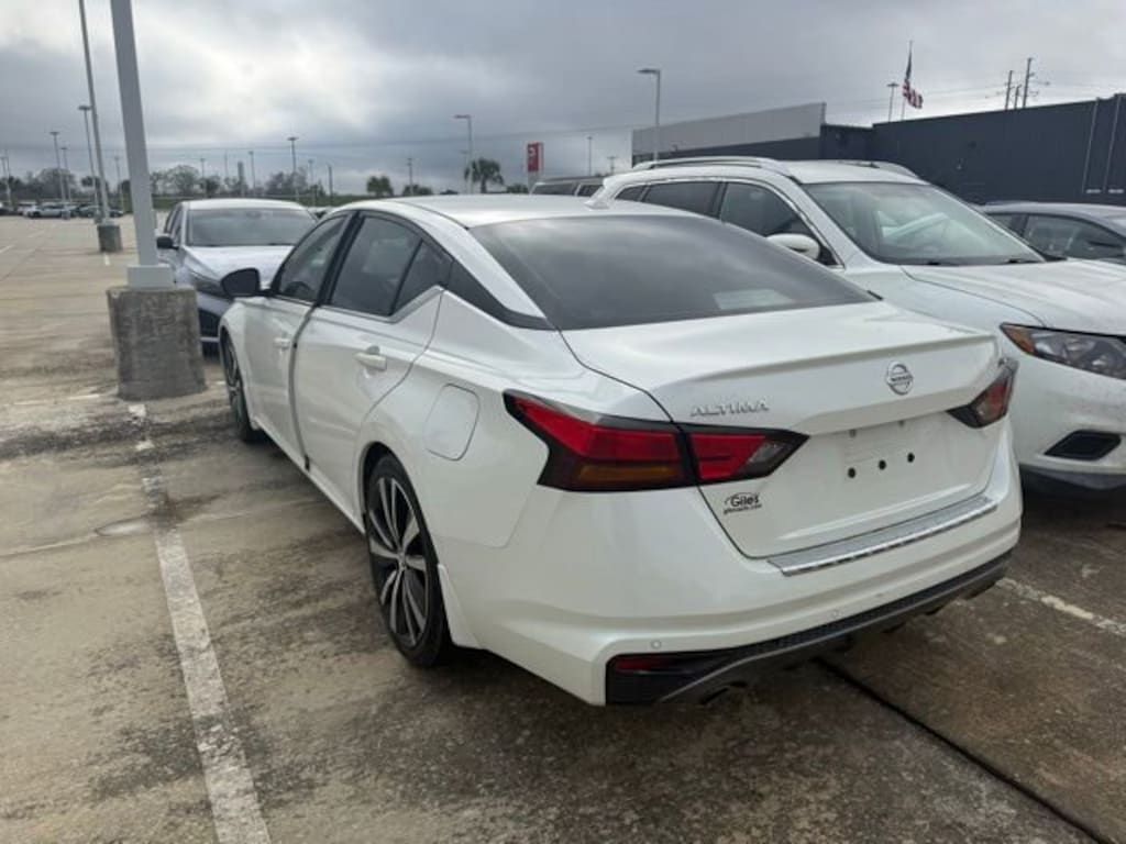 Used 2020 Nissan Altima 2.5 SR Sedan
