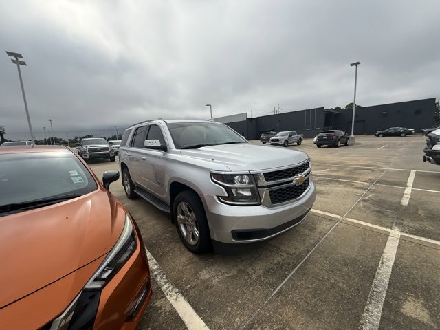 2015 Chevrolet Tahoe LS photo 3