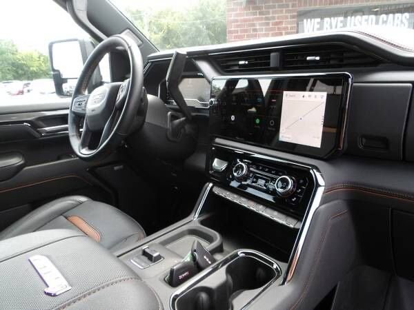 2024 Gmc Sierra 2500 HD AT4 photo 3