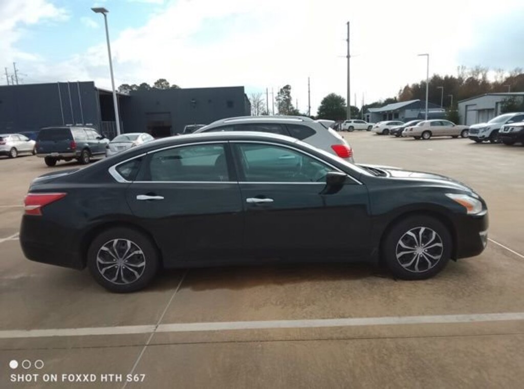Used 2013 Nissan Altima 2.5 S Sedan