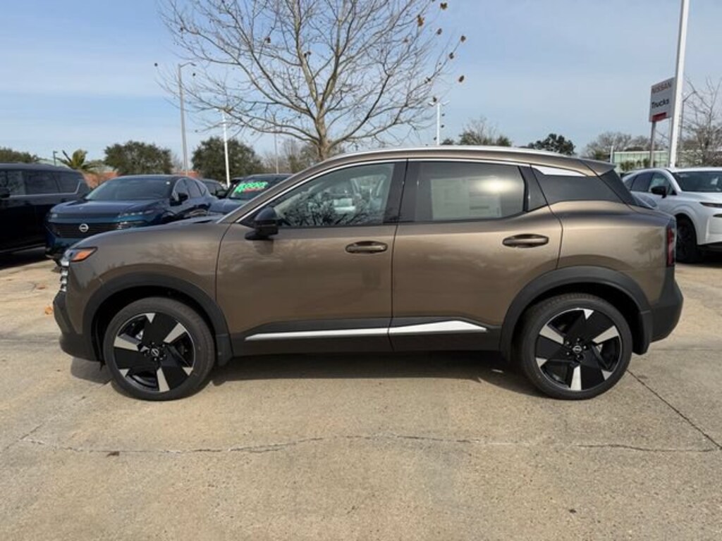 New 2026 Nissan Kicks SR SUV