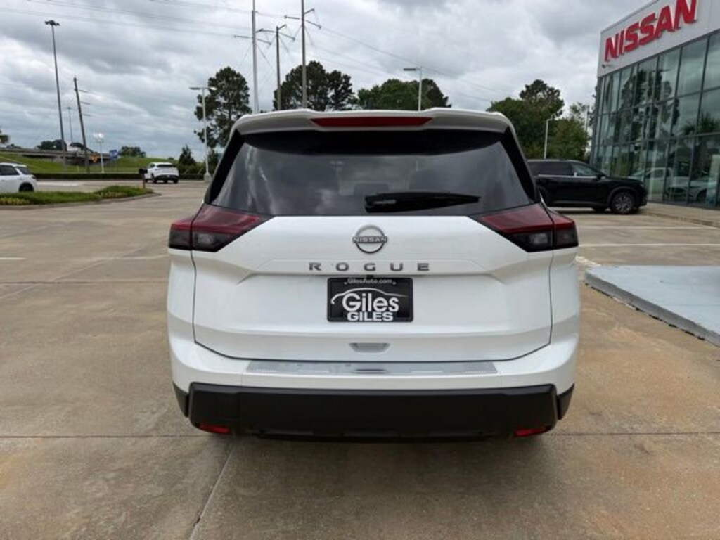 New 2026 Nissan Rogue SV SUV