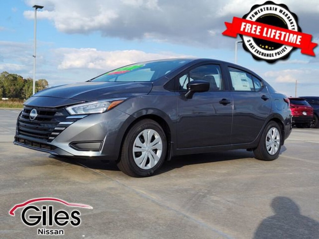 New 2025 Nissan Versa 1.6 S Sedan