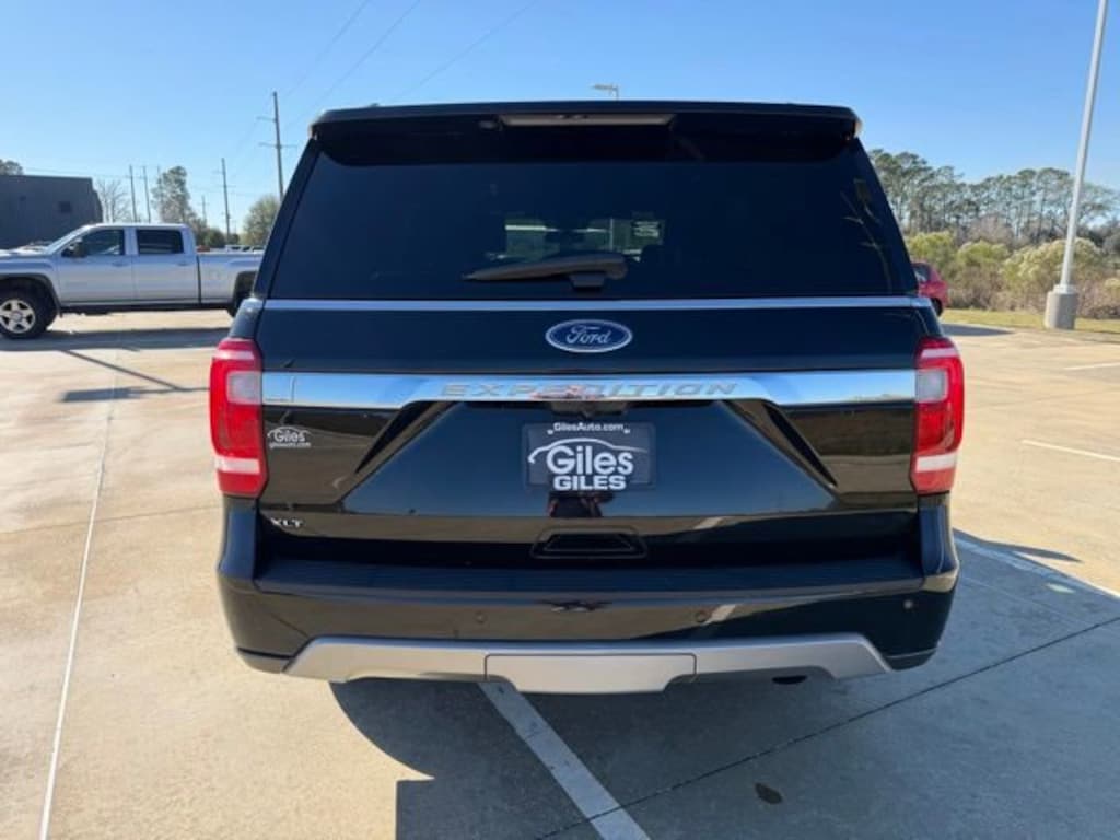 Used 2021 Ford Expedition XLT SUV