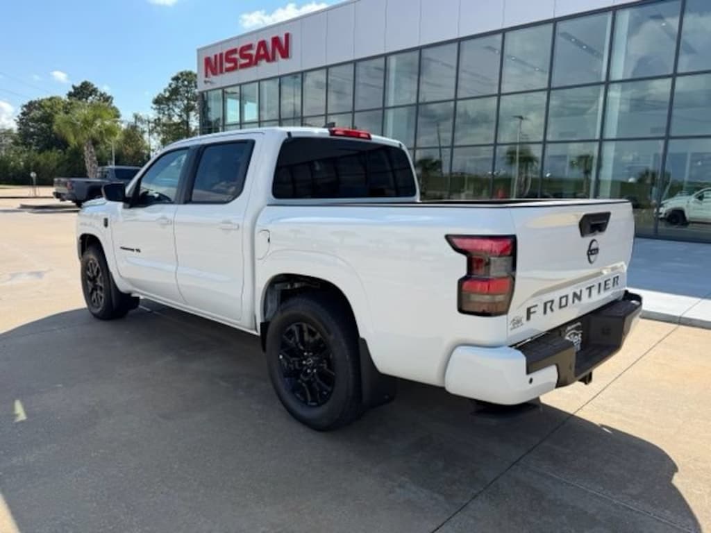 New 2027 Nissan Frontier SV Truck Crew Cab