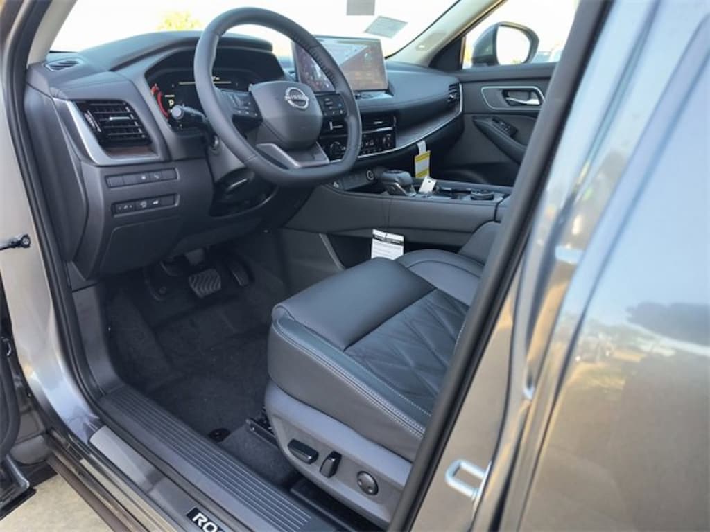 New 2026 Nissan Rogue Platinum SUV