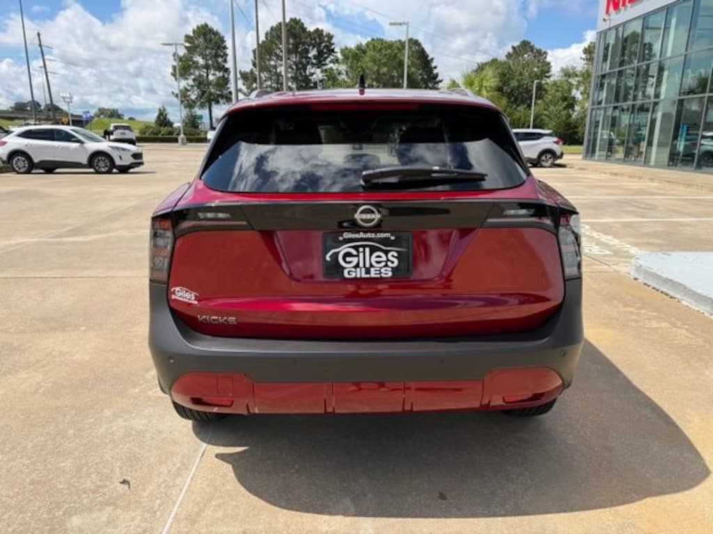 New 2026 Nissan Kicks SV SUV