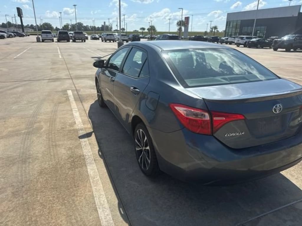 Used 2017 Toyota Corolla SE Sedan