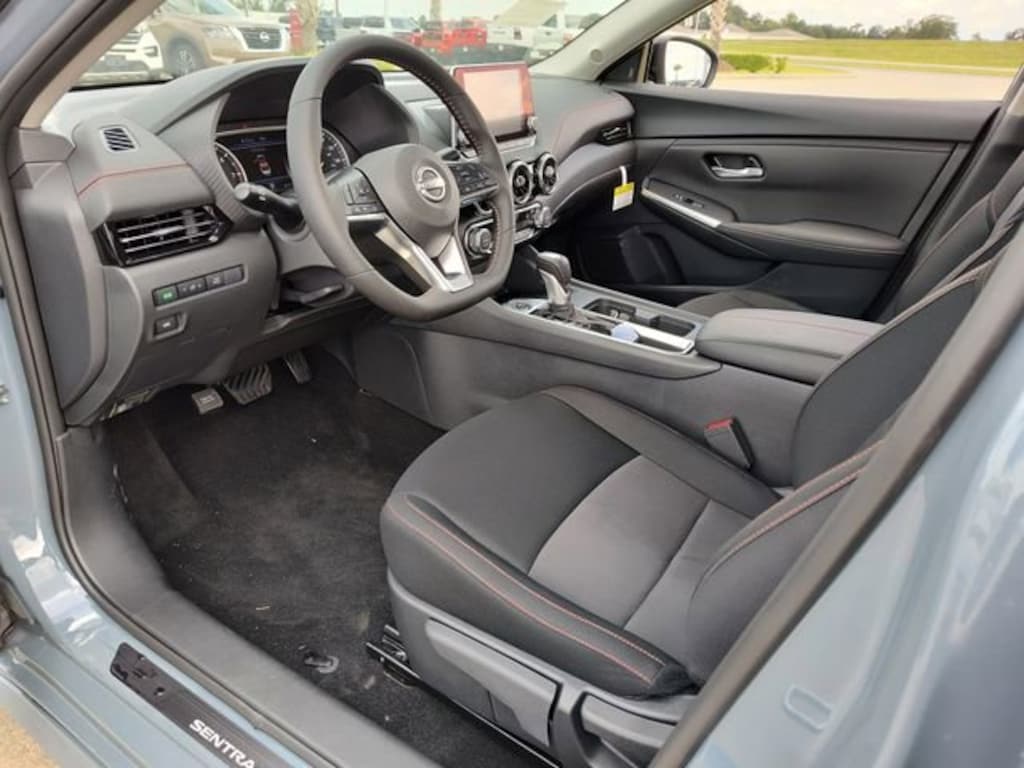 New 2025 Nissan Sentra SR Sedan