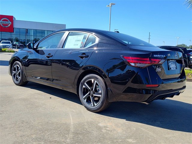 2025 Nissan Sentra SV photo 3