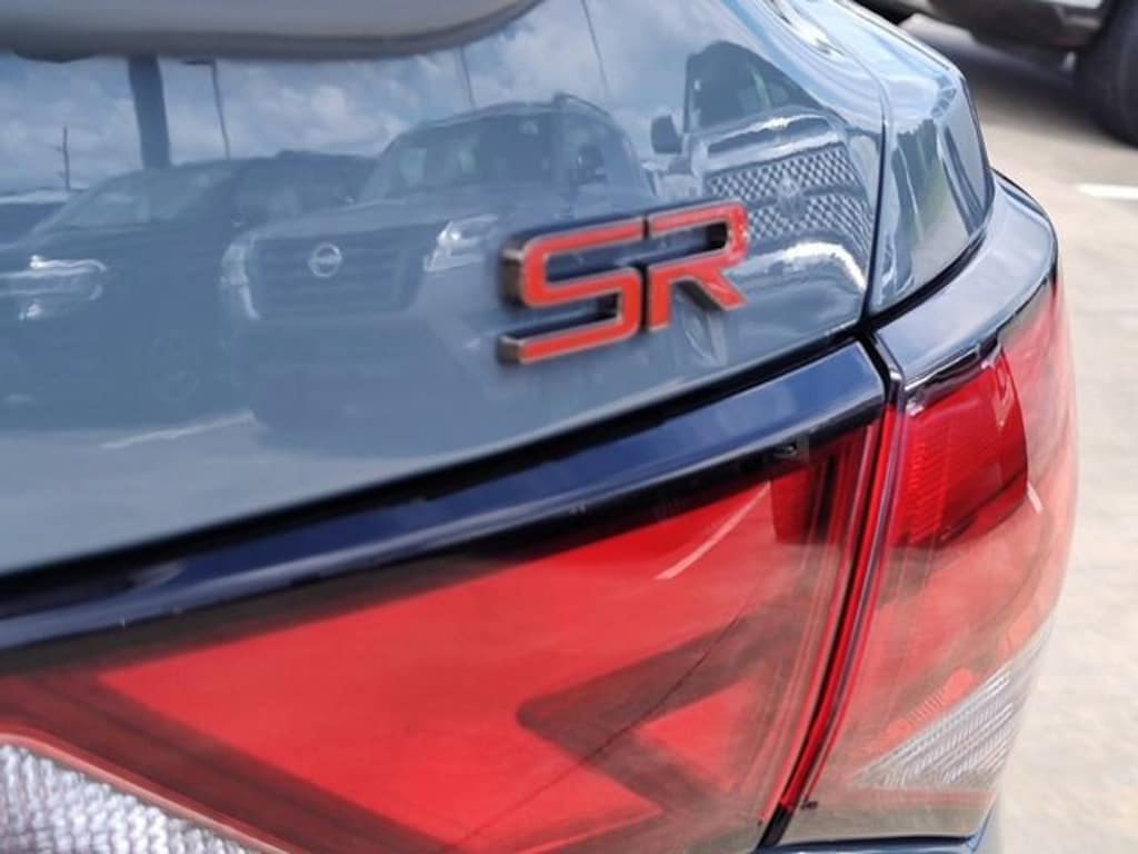 New 2025 Nissan Sentra SR Sedan