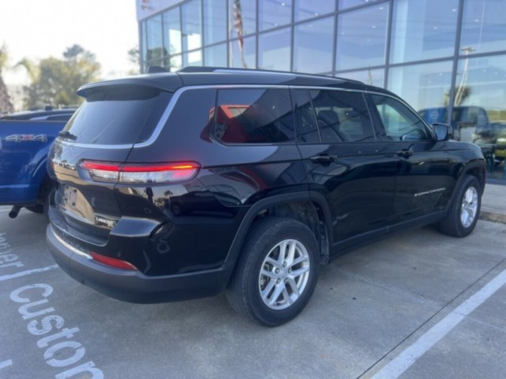 Used 2023 Jeep Grand Cherokee L L Laredo SUV