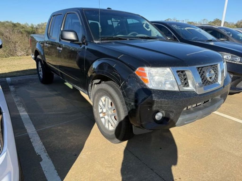Used 2015 Nissan Frontier SV Truck Crew Cab