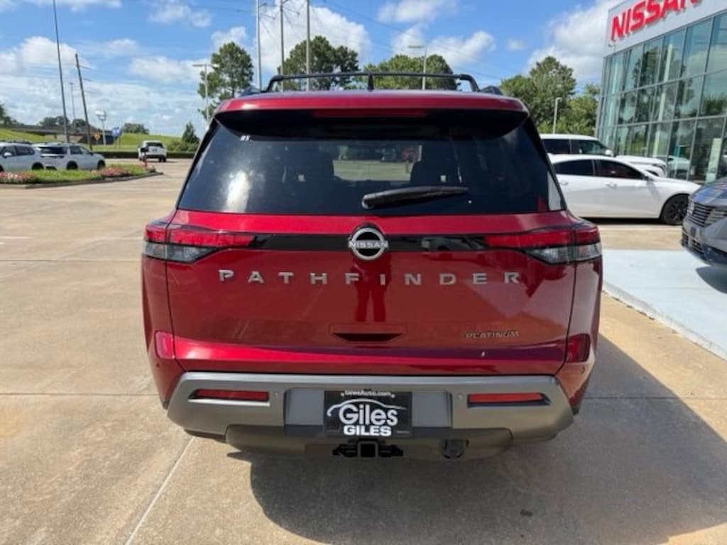 New 2026 Nissan Pathfinder Platinum SUV