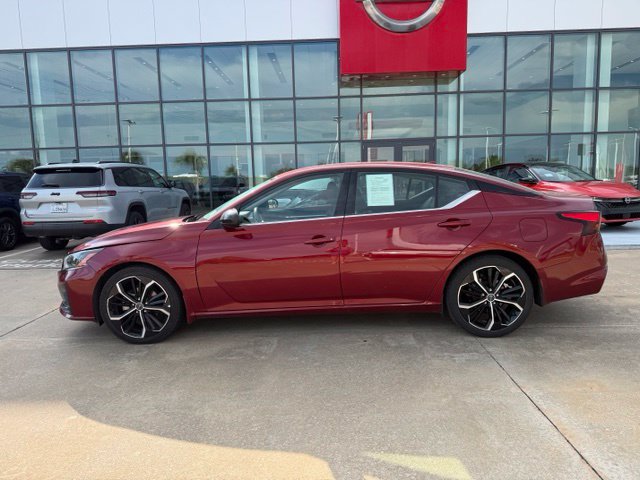 Used 2024 Nissan Altima 2.5 SR Sedan
